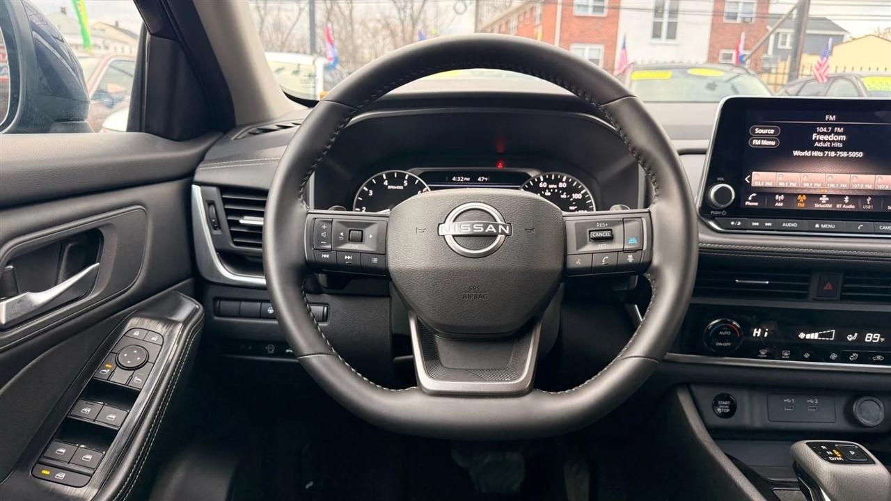 Nissan Rogue SV AWD 2025