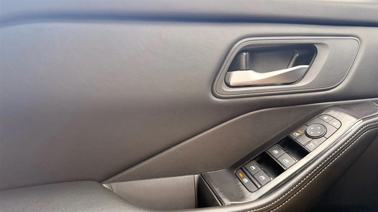 Nissan Rogue SV AWD 2025