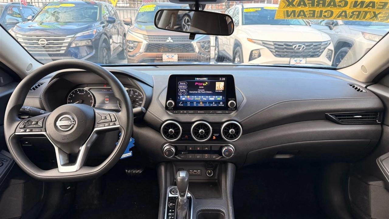 Nissan Sentra SV 2025