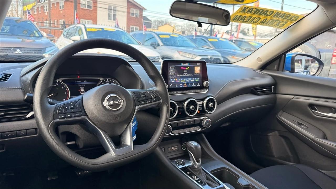 Nissan Sentra SV 2025