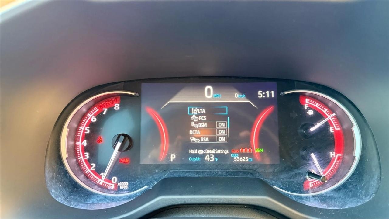 Toyota RAV4 XLE 2024