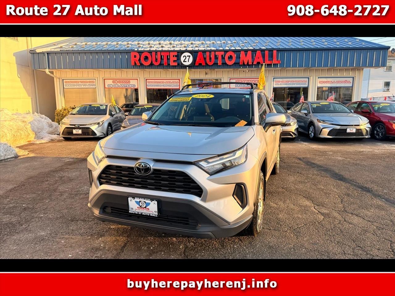 Toyota RAV4 XLE 2024