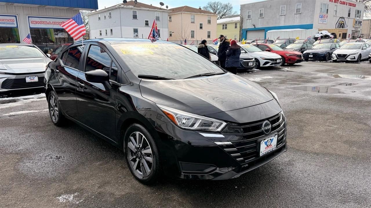Nissan Versa SV 2023