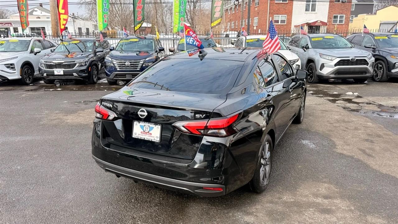 Nissan Versa SV 2023