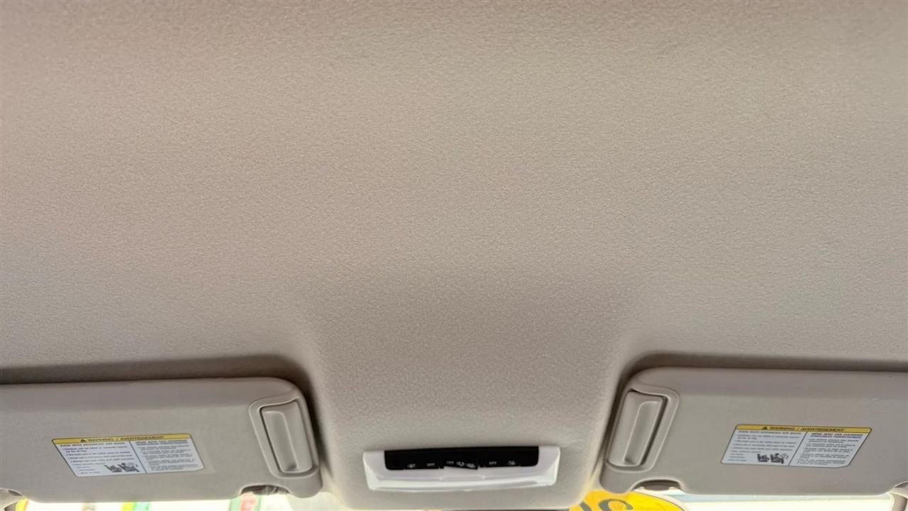 Nissan Versa SV 2023