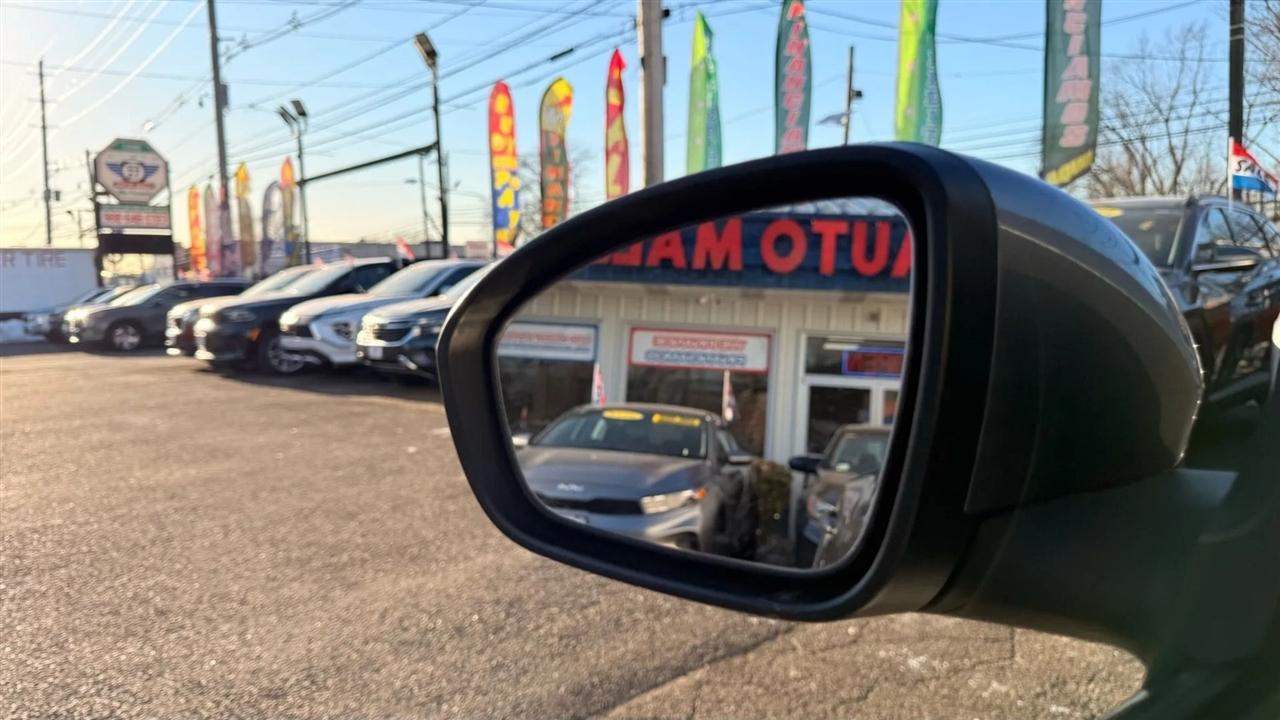 Nissan Sentra S 2025