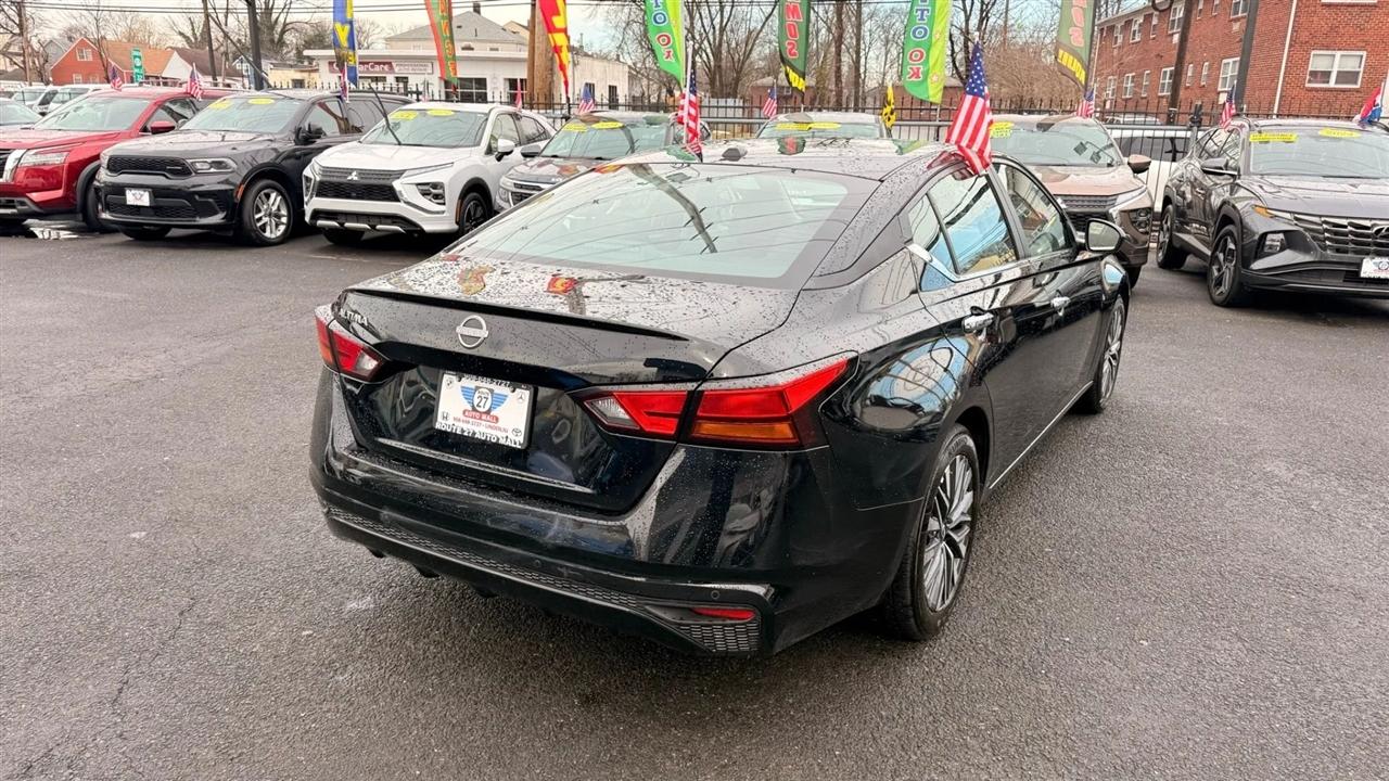 Nissan Altima 2.5 SV 2025