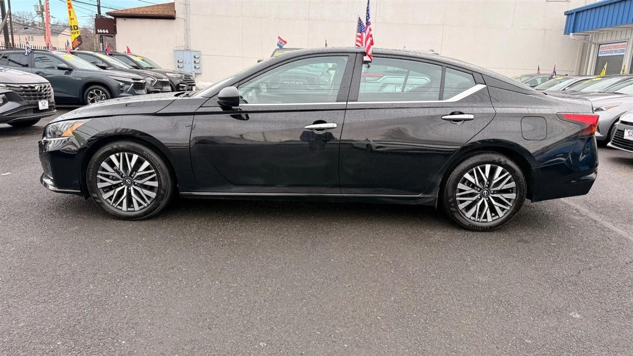 Nissan Altima 2.5 SV 2025