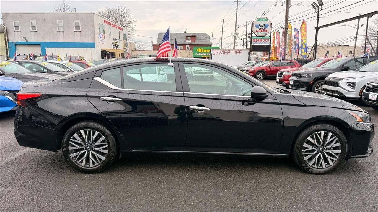 Nissan Altima 2.5 SV 2025