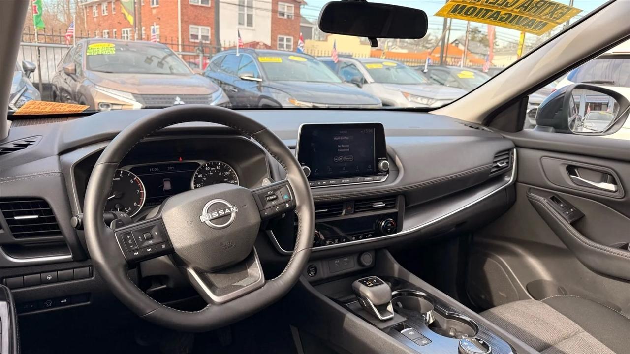 Nissan Rogue SV AWD 2025