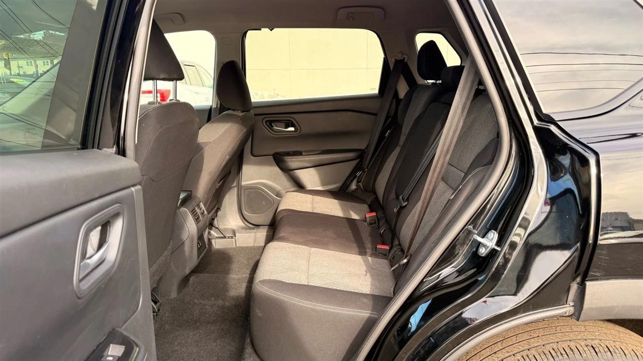 Nissan Rogue SV AWD 2025