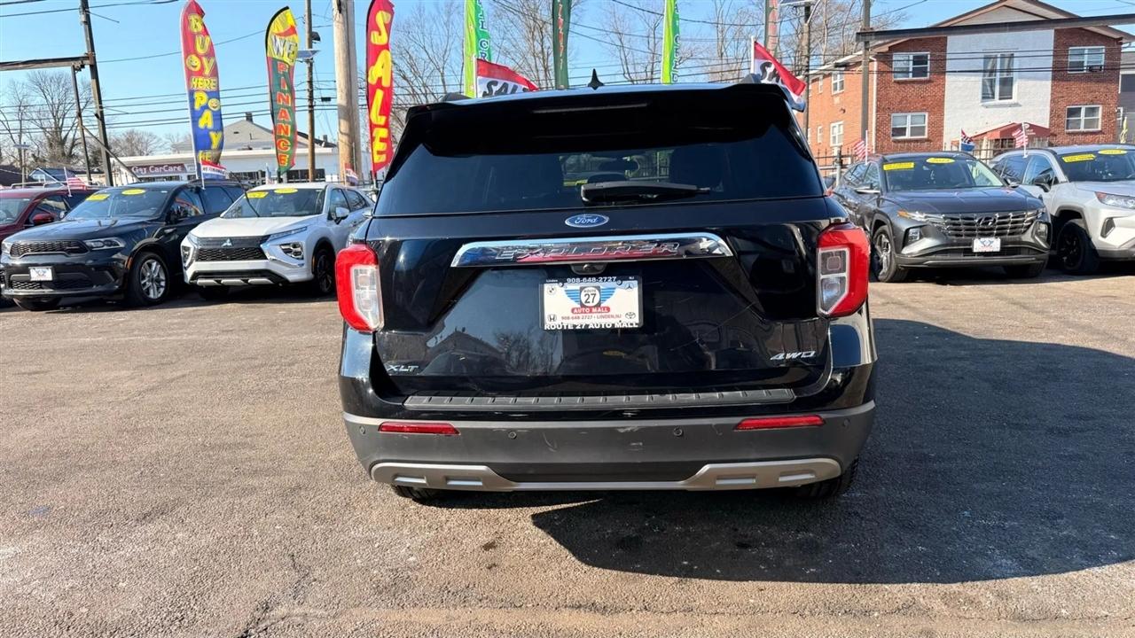 Ford Explorer XLT AWD 2024