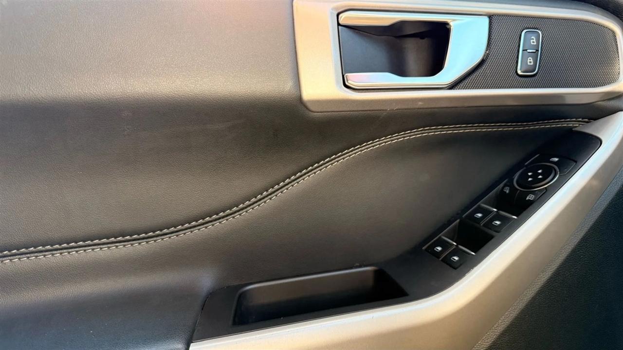 Ford Explorer XLT AWD 2024