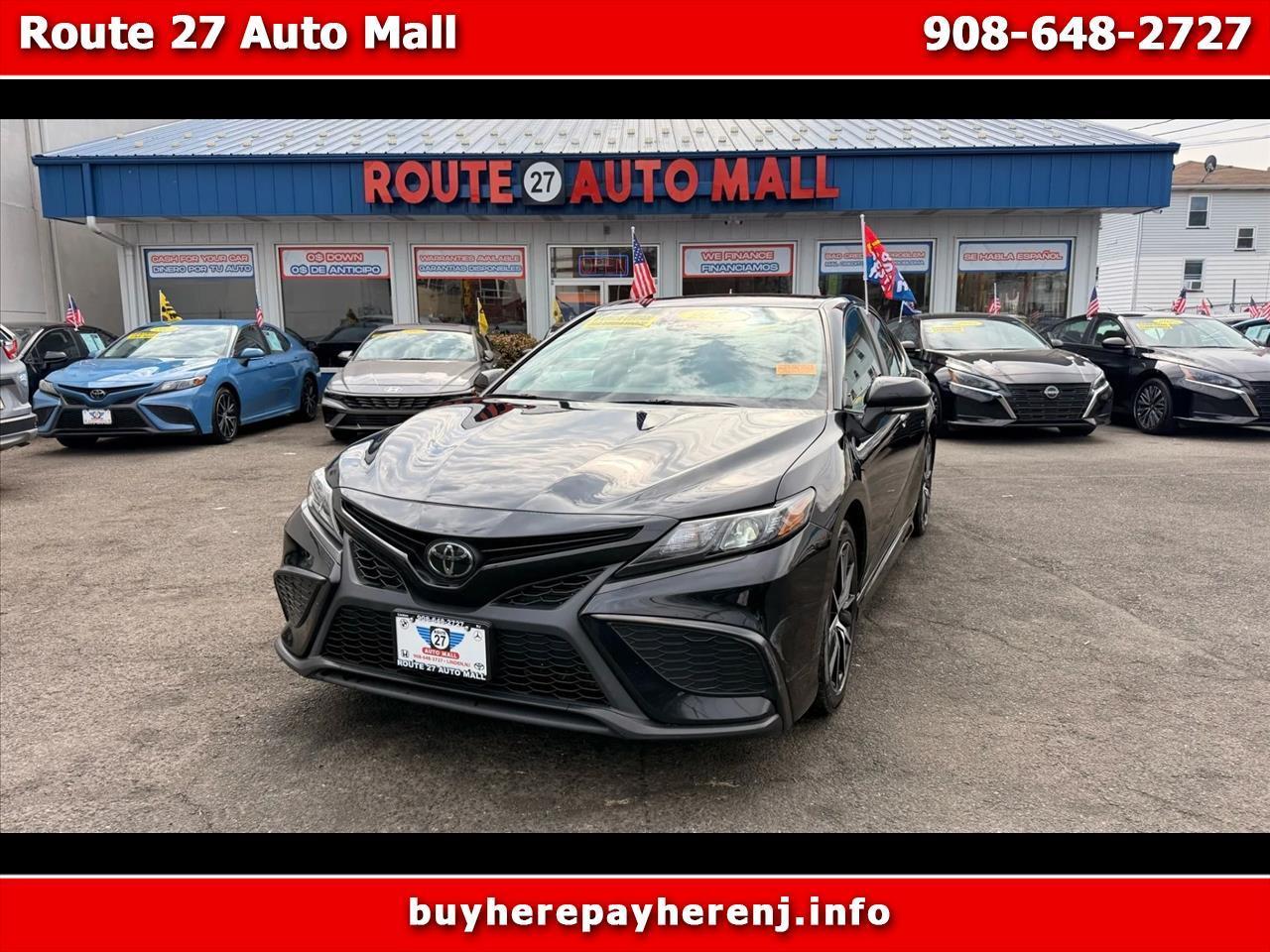 Toyota Camry SE 2023