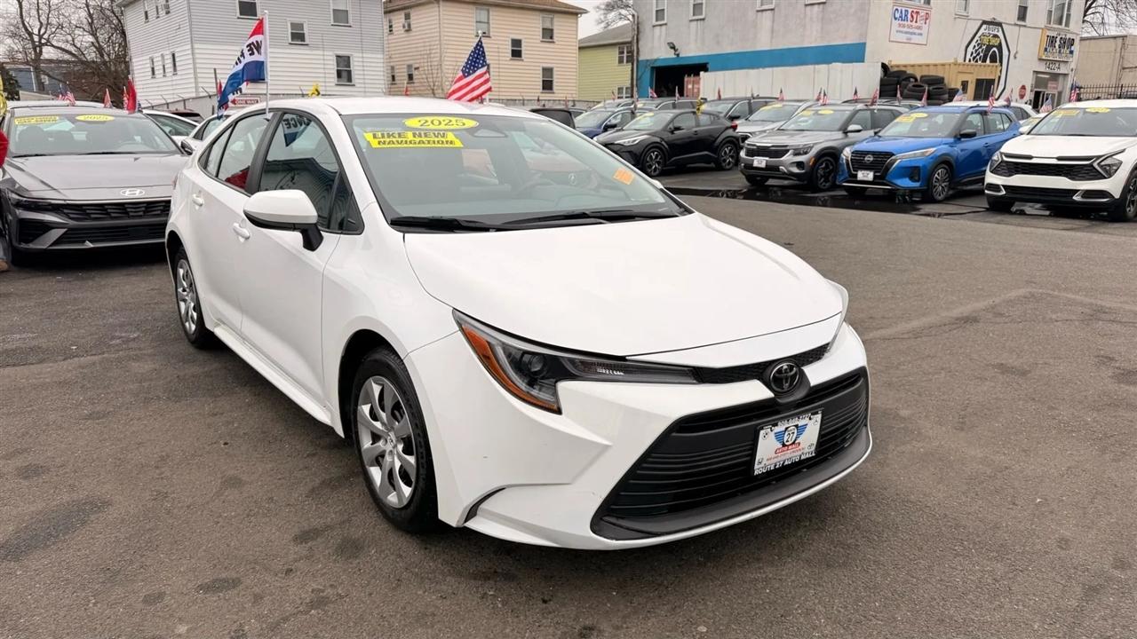 Toyota Corolla LE 2025