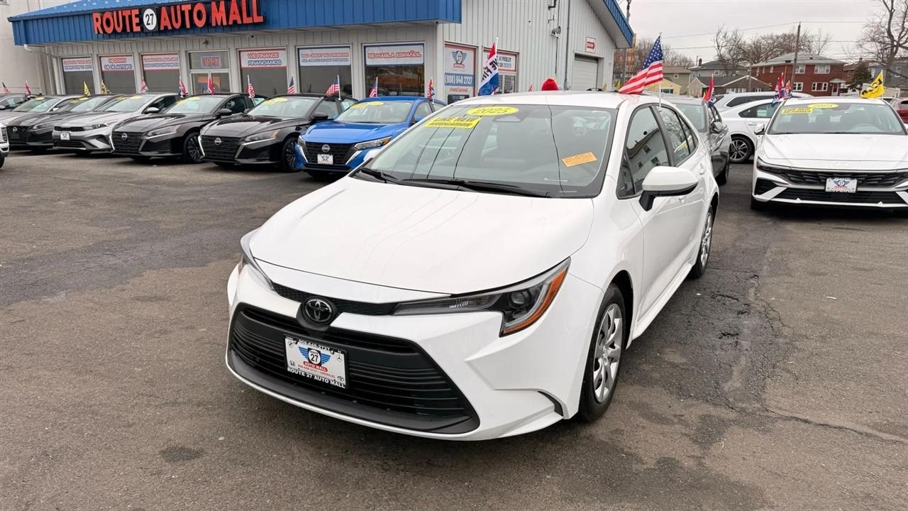 Toyota Corolla LE 2025