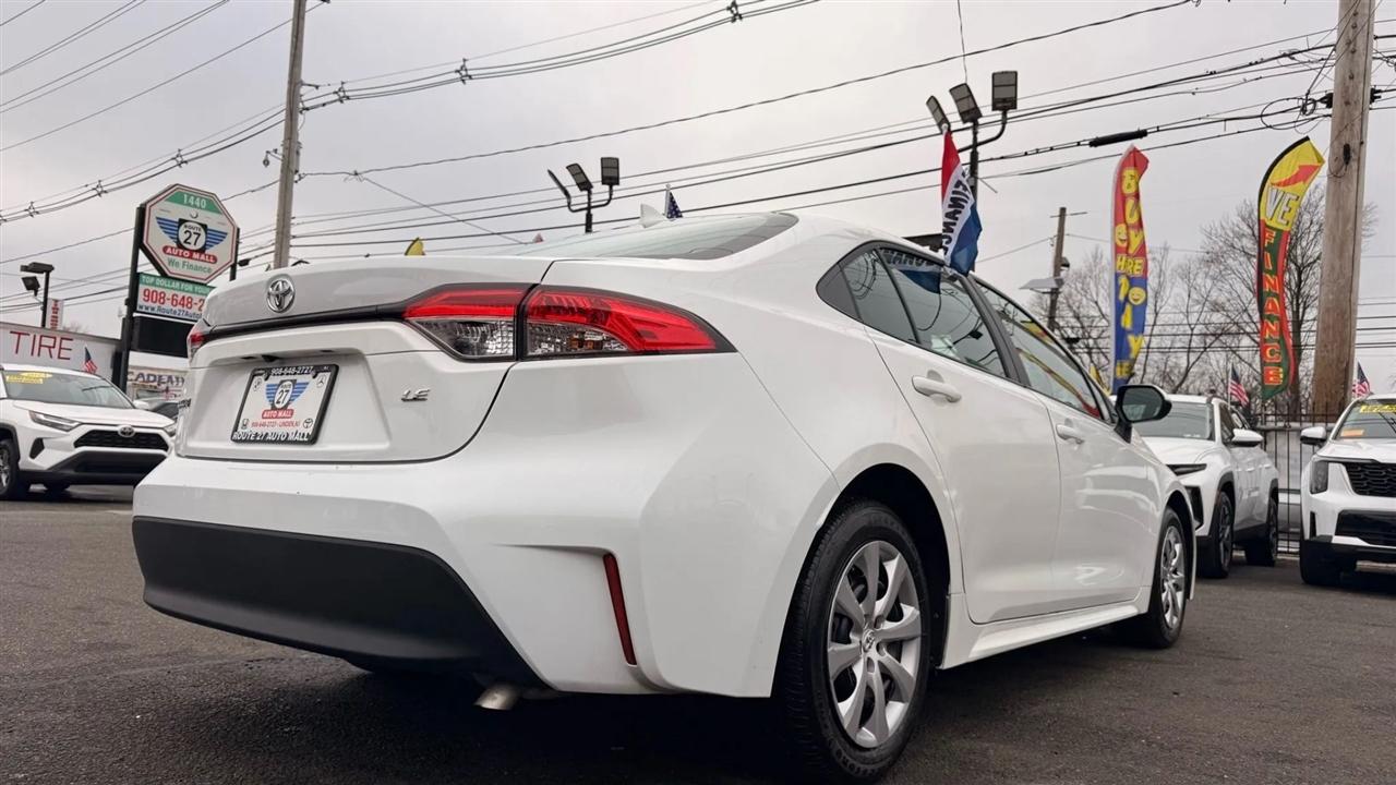 Toyota Corolla LE 2025