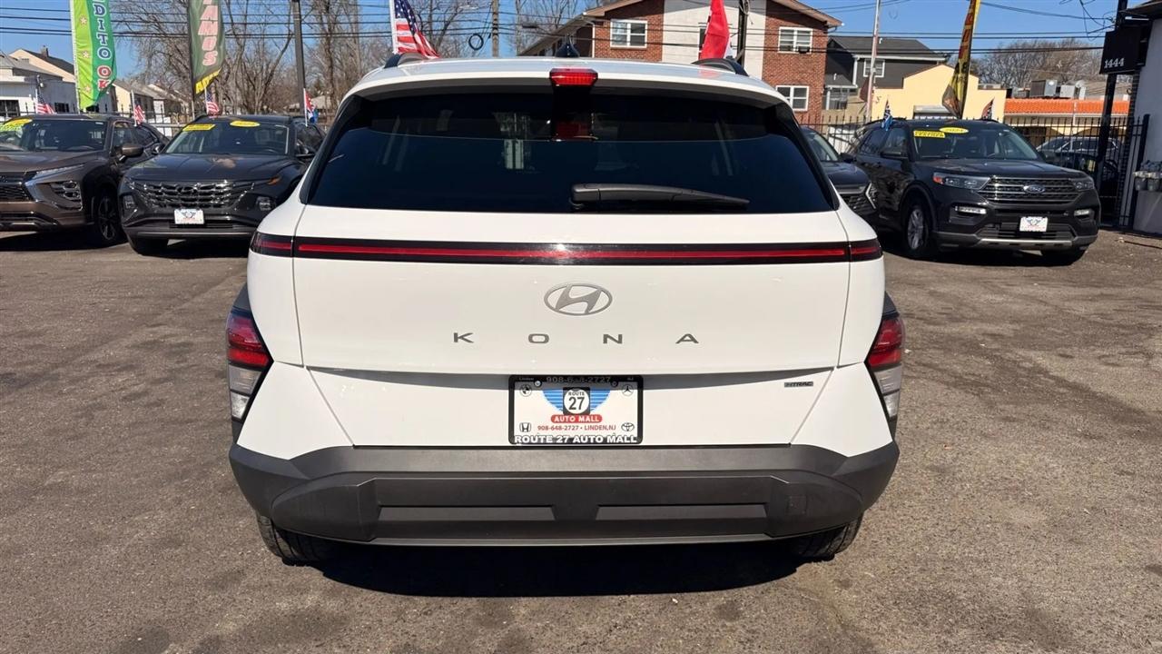 Hyundai Kona SEL AWD 2025