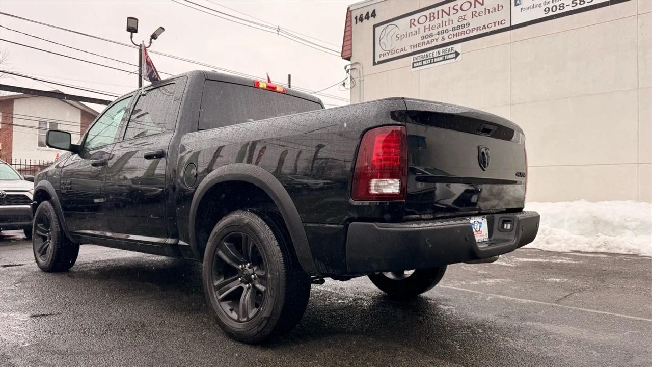 RAM 1500 Classic Tradesman Crew Cab SWB 4WD 2024