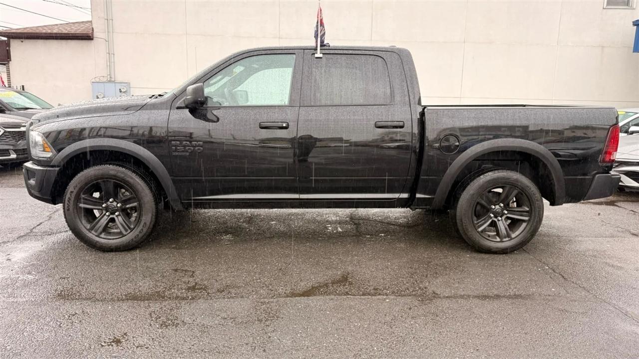 RAM 1500 Classic Tradesman Crew Cab SWB 4WD 2024