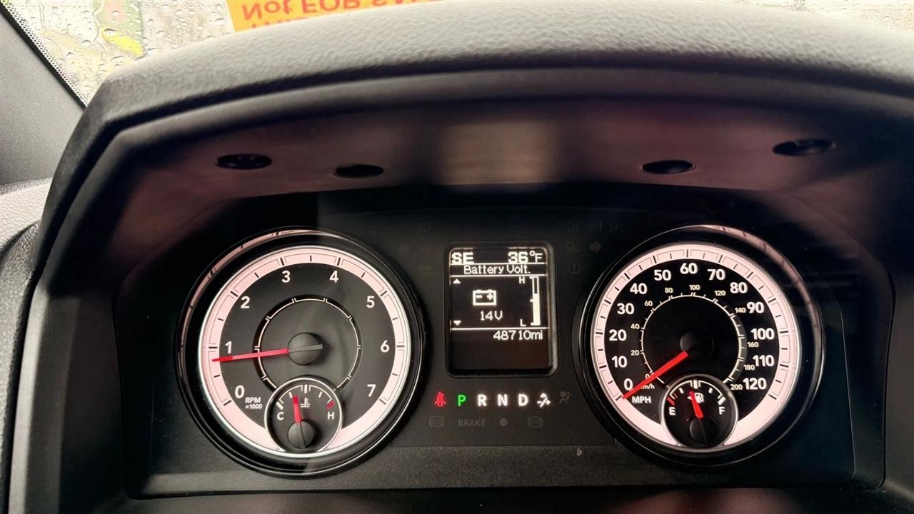 RAM 1500 Classic Tradesman Crew Cab SWB 4WD 2024