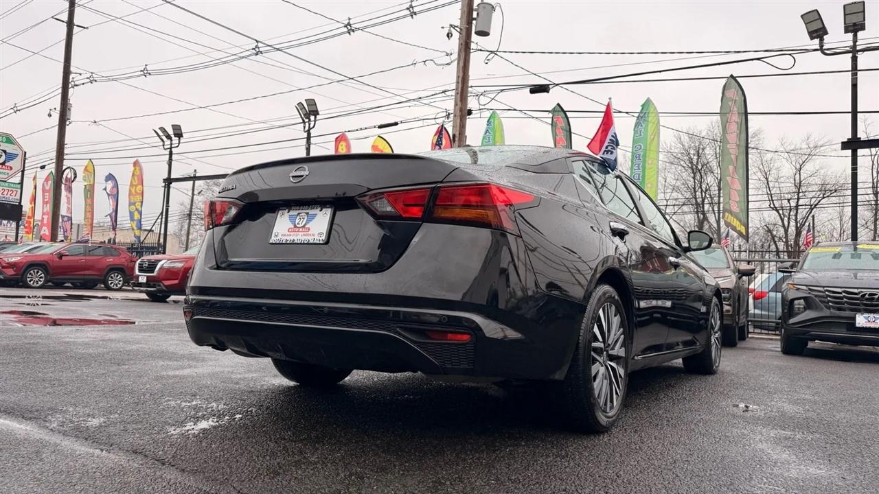 Nissan Altima 2.5 SV 2025