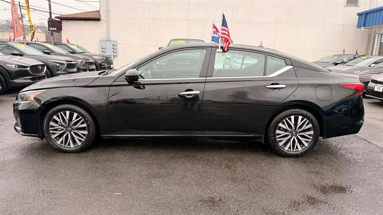 Nissan Altima 2.5 SV 2025