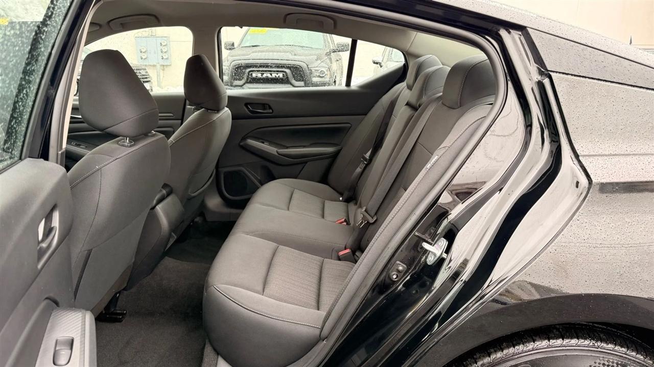 Nissan Altima 2.5 SV 2025