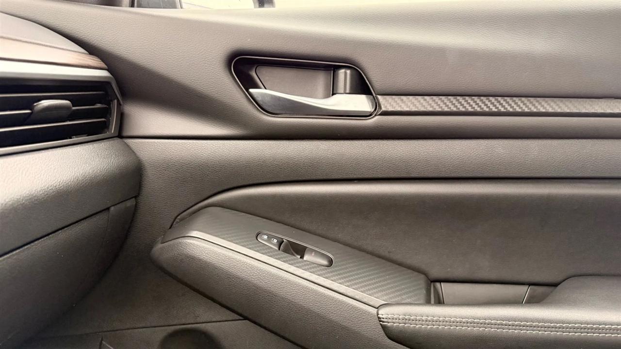 Nissan Altima 2.5 SV 2025