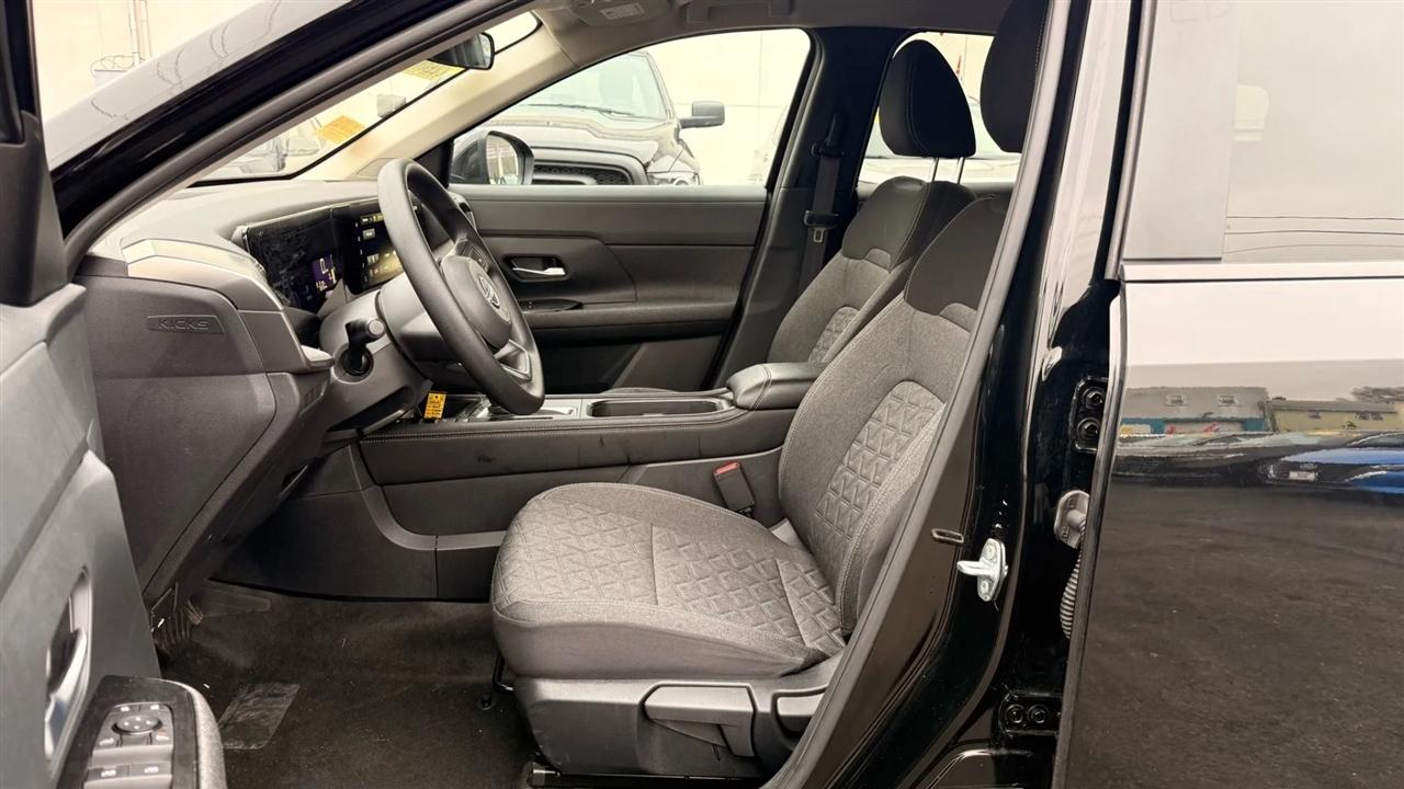 Nissan Kicks SV 4WD 2025