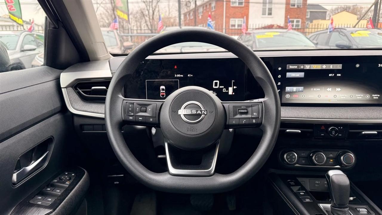 Nissan Kicks SV 4WD 2025