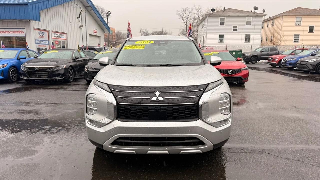 Mitsubishi Outlander SE 2WD 2024