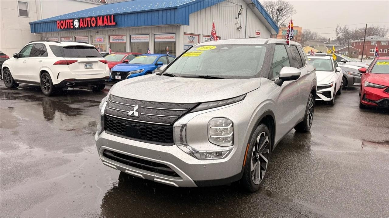 Mitsubishi Outlander SE 2WD 2024