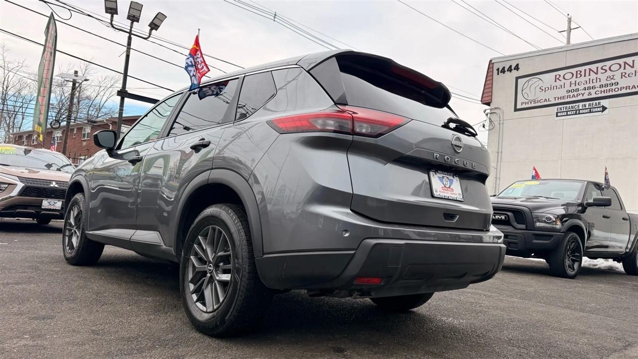 Nissan Rogue S 2024