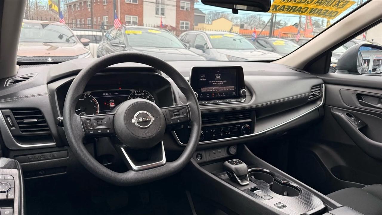 Nissan Rogue S 2024