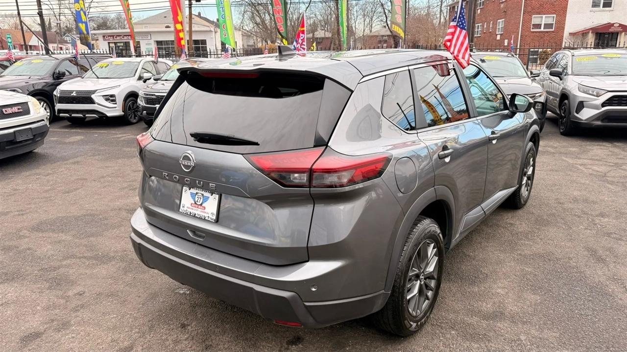 Nissan Rogue S 2024