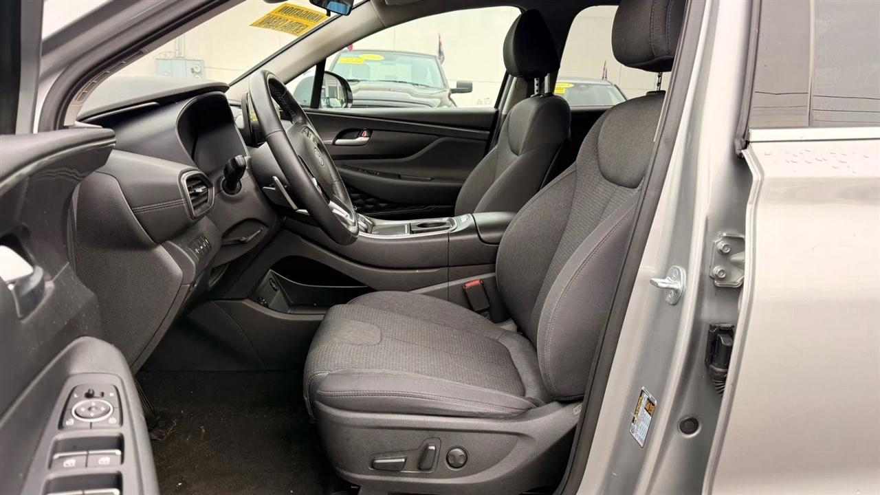 Hyundai Santa Fe SEL AWD 2023