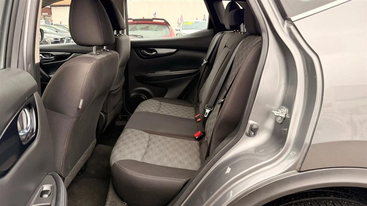 Nissan Rogue Sport SV AWD 2019