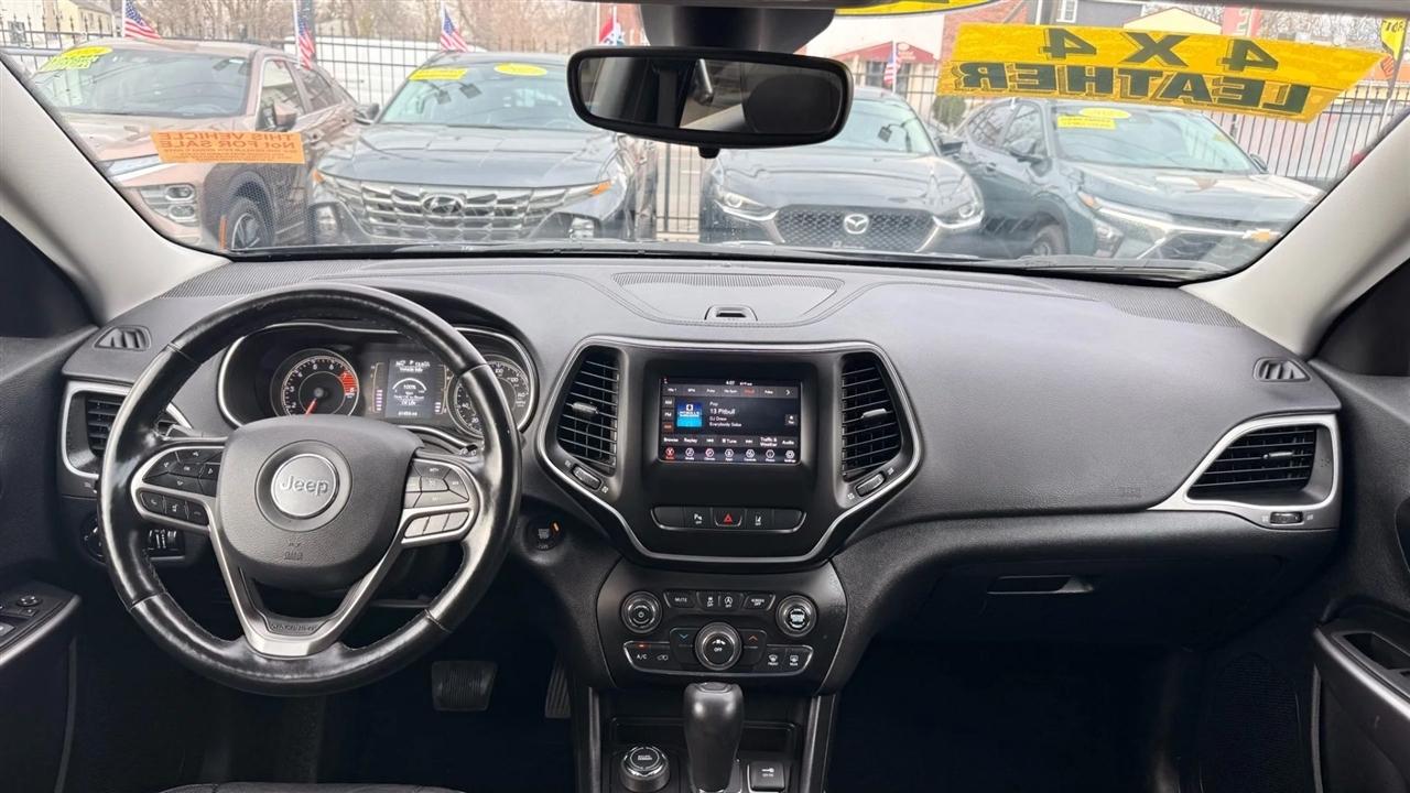 Jeep Cherokee Latitude Lux 4WD 2021