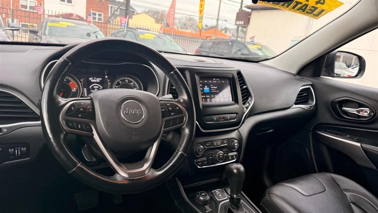 Jeep Cherokee Latitude Lux 4WD 2021