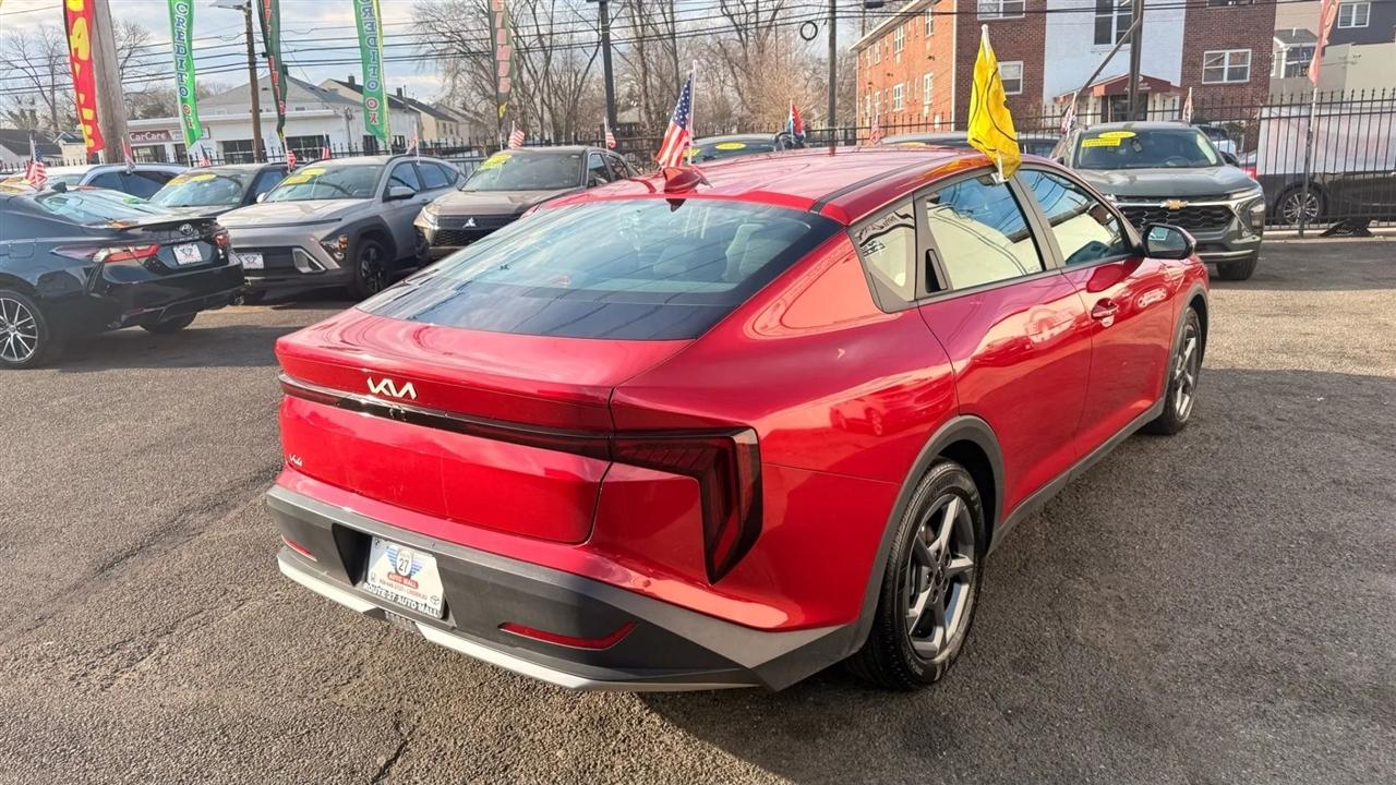 Kia K4 LXS 2025