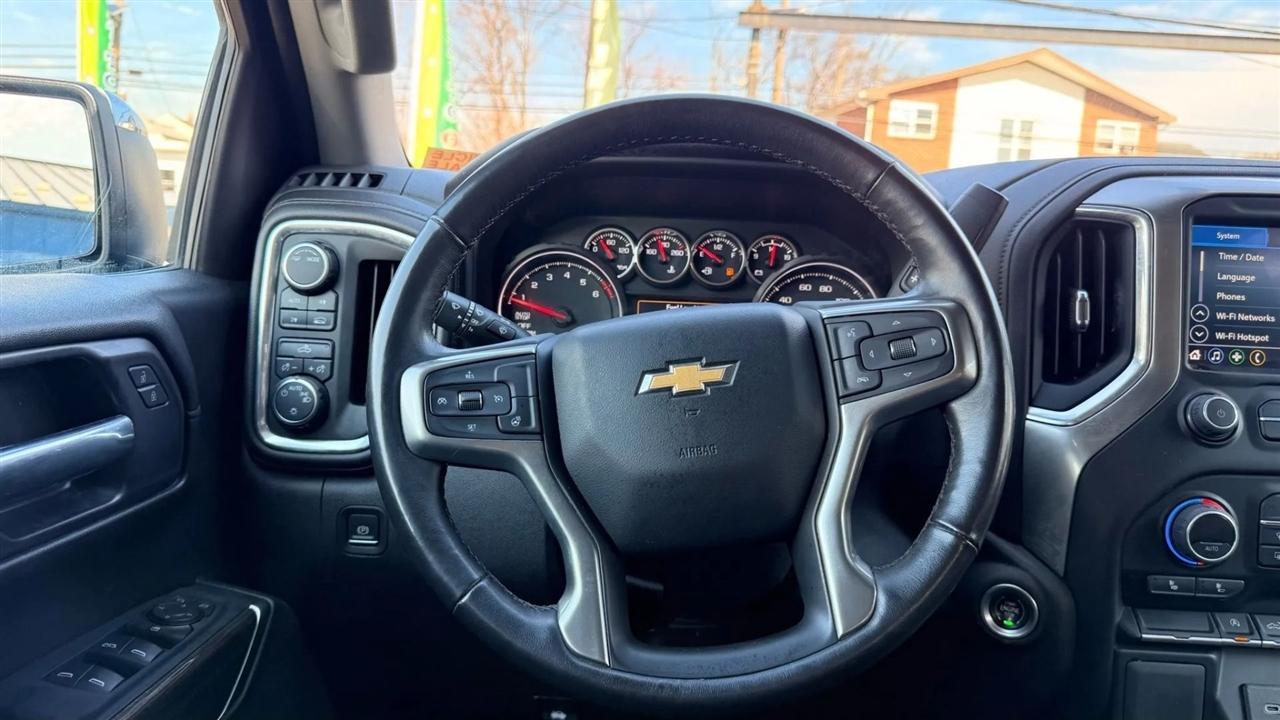 Chevrolet Silverado 1500 Limited LT Crew Cab Long Box 4WD 2022