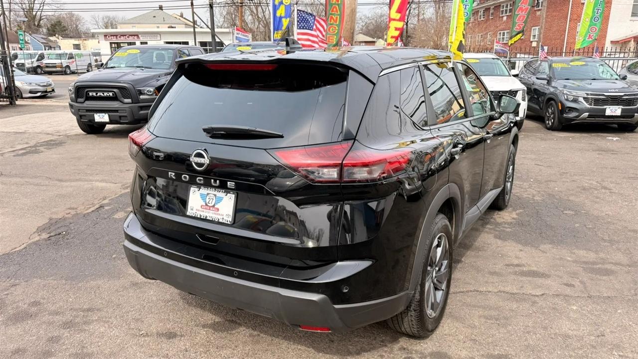 Nissan Rogue SV 2025