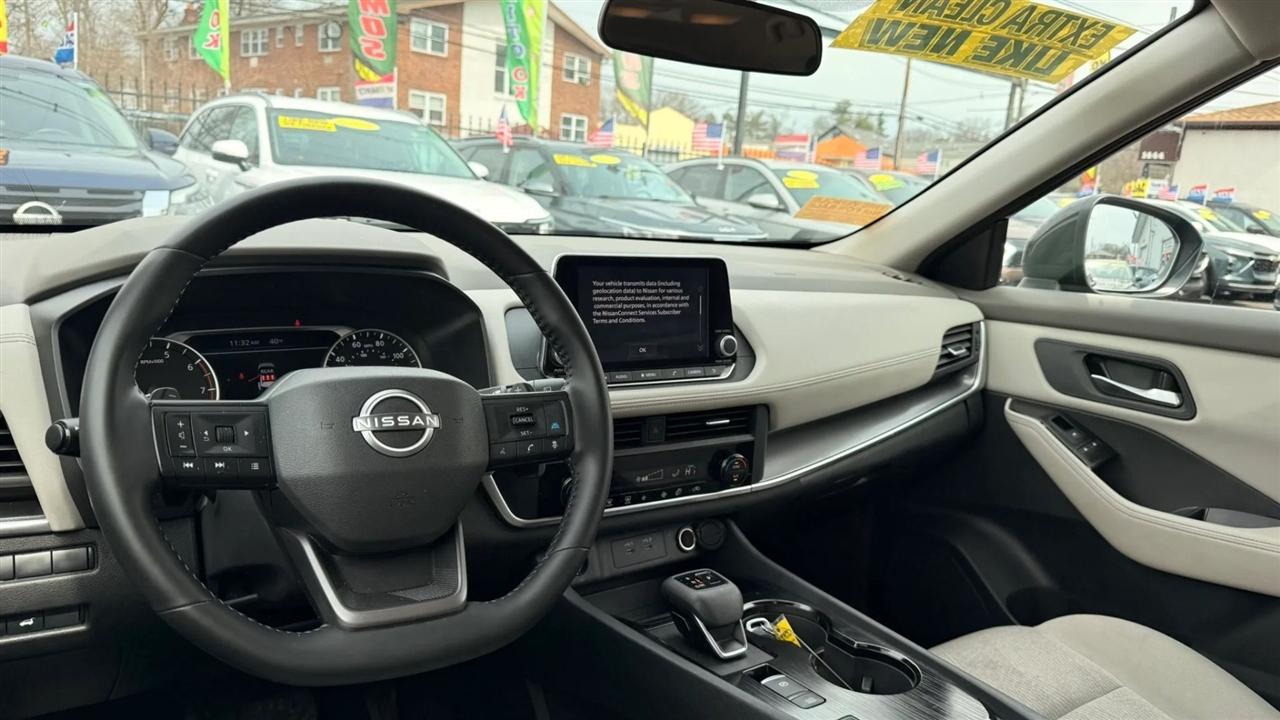 Nissan Rogue SV 2025