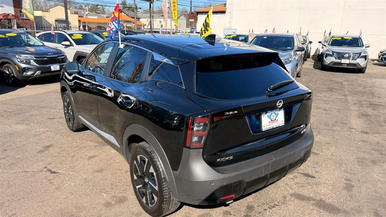 Nissan Kicks SV 4WD 2025