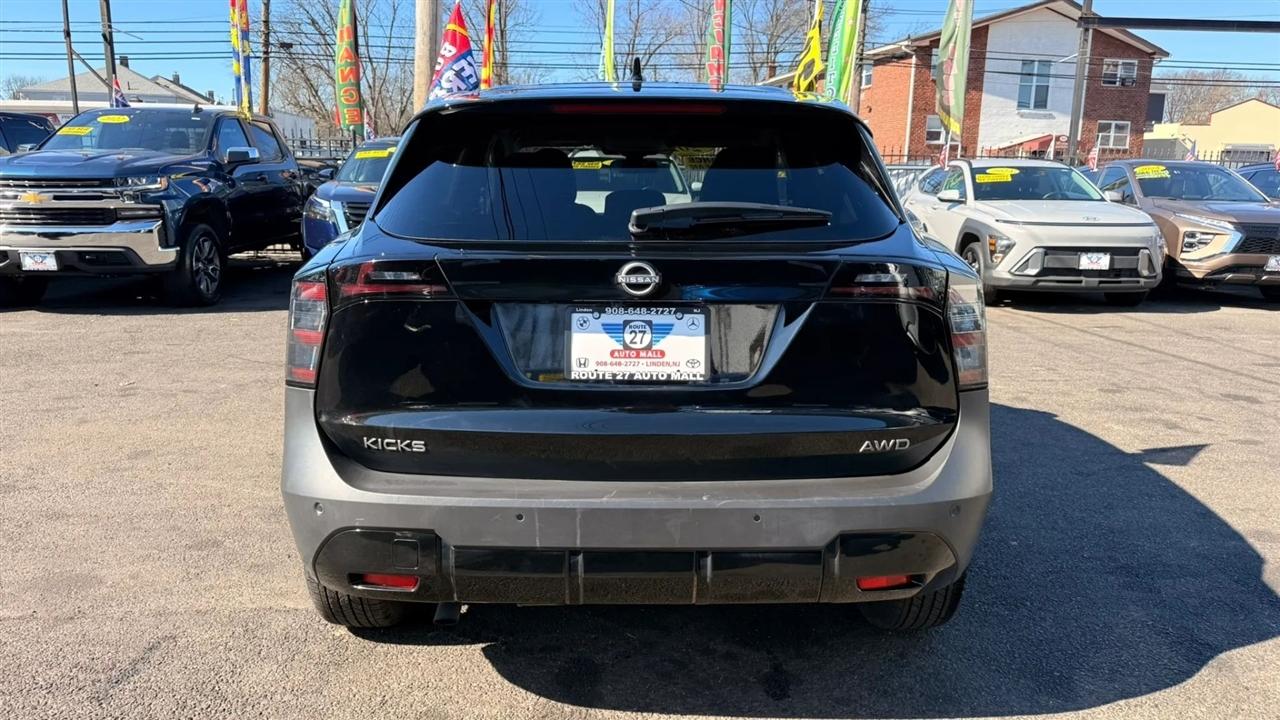 Nissan Kicks SV 4WD 2025
