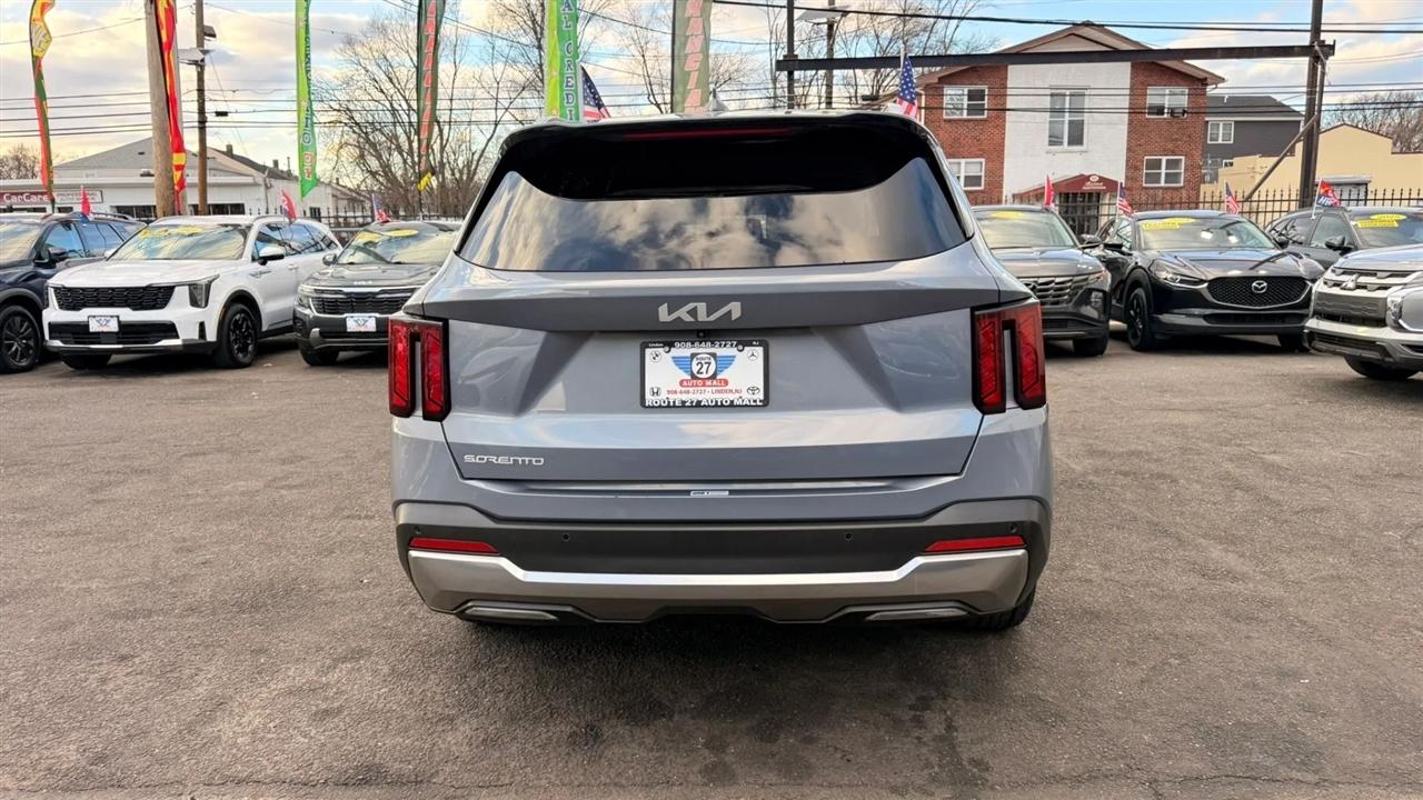 Kia Sorento S 2WD 2024