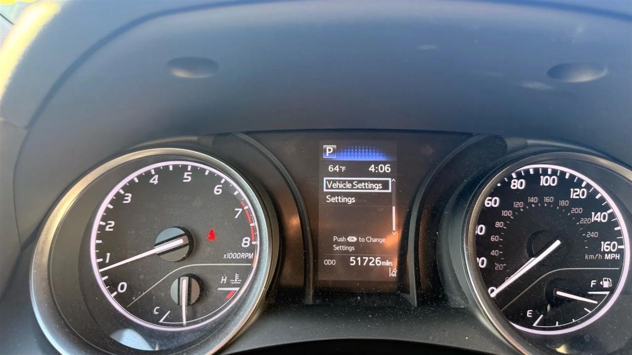 Toyota Camry SE 2023