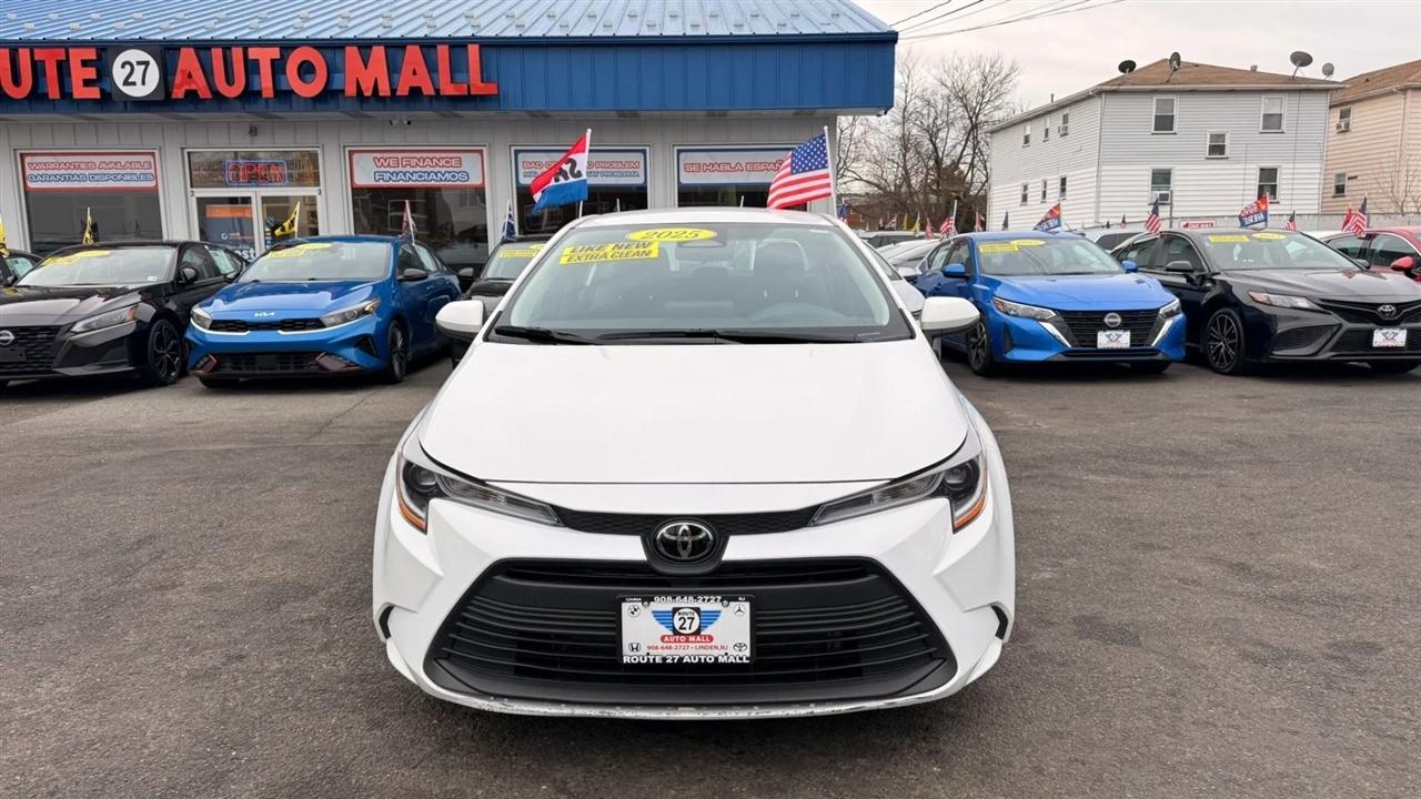 Toyota Corolla LE 2025