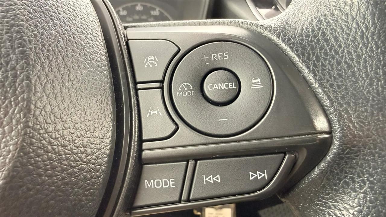 Toyota Corolla LE 2025